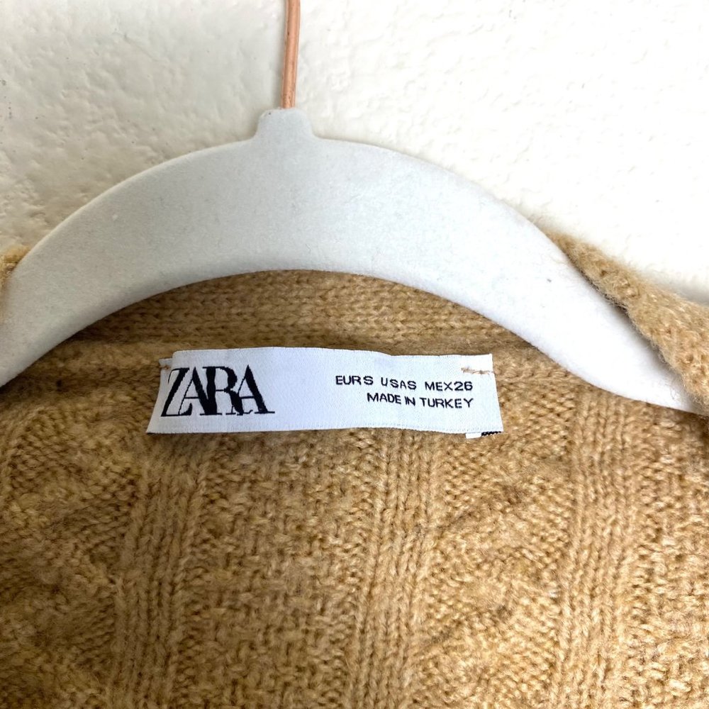 Zara Cable Knit Button Cropped Long Sleeve Cardigan Sweater Camel Tan - Picture 5 of 7